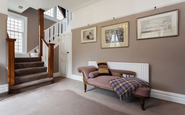 Veeve - Grand Greenwich