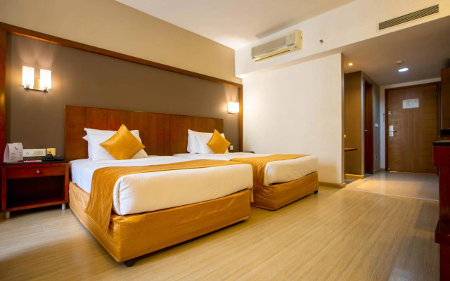 Featherlite Evoma Hotel