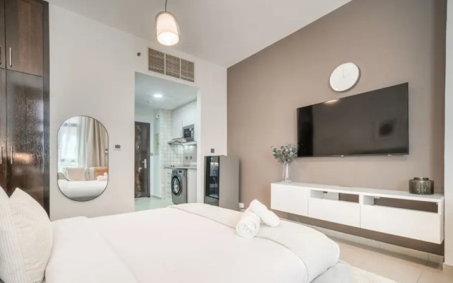 KOHH - Studio in Oasis Residence 3
