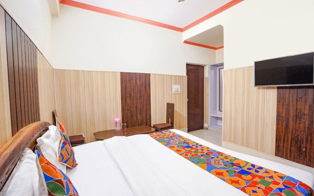 OYO 116 Hotel Raja Palace