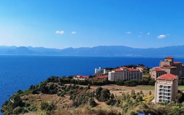 Sun Mountain French Romance Seaview Hotel