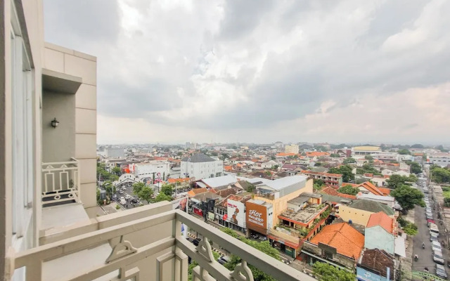 Cozy Studio Apartment At Grand Mercure Yogyakarta