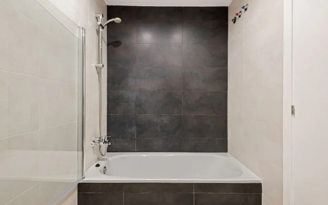 Modern and Chic Apartments in Gracia