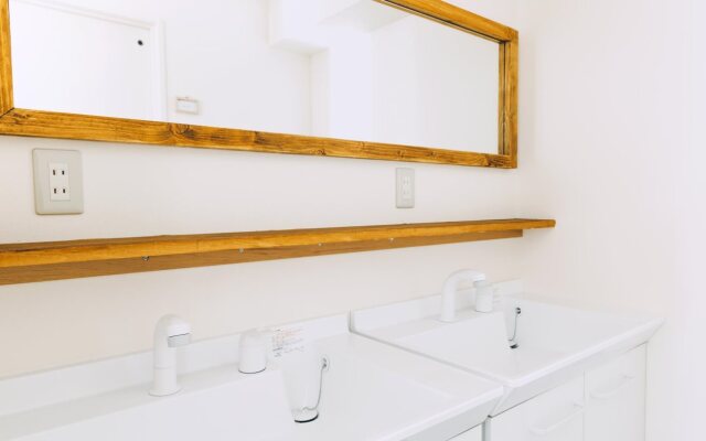 Mezamashi Sandwich - Hostel