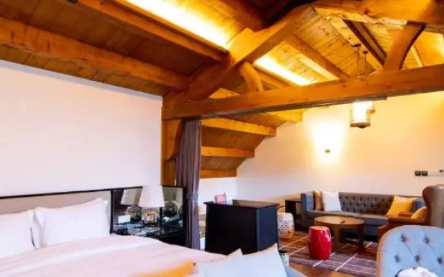 Gubei Residence Hotel