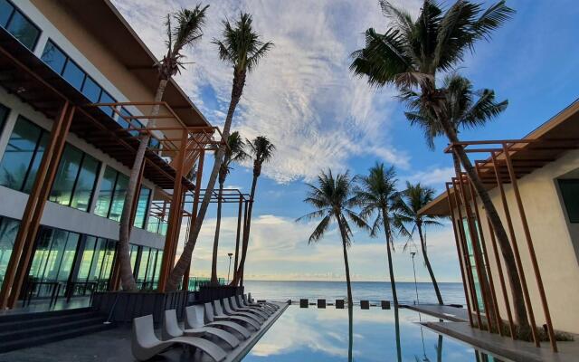 Eco Cozy Beachfront Resort Chaam