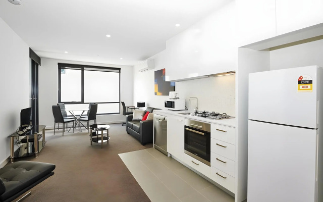 Melbourne Knox Central Apartment Hotel