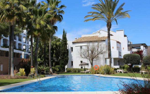 Altos La Quinta Apartment