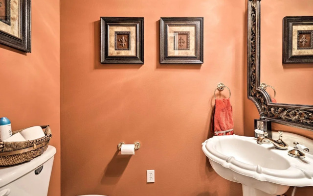 Pet-friendly Flatonia House w/ Patio & Gazebo!