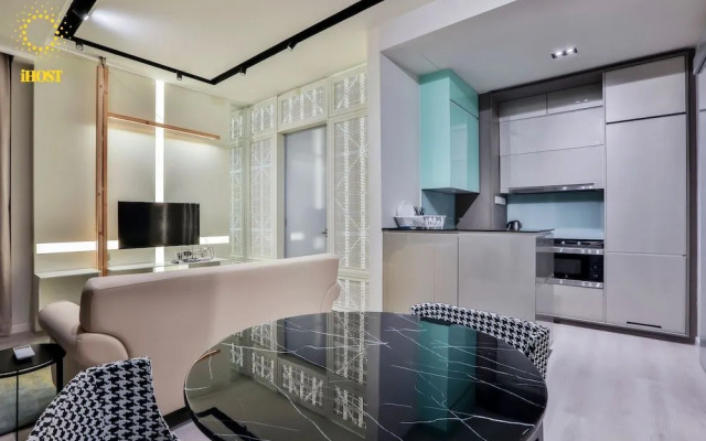 Expressionz Professional Suites by Ben