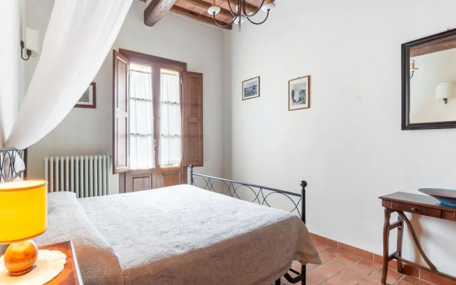 Belvilla by OYO Farmhous With Swimming Pool