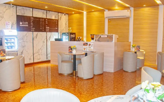 Ht9 Hotel