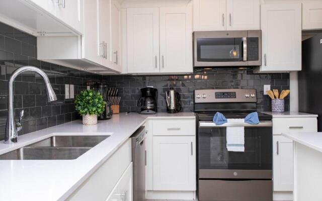 Amazing Home With Mickey Themed Decorated Bedroom Near Disney