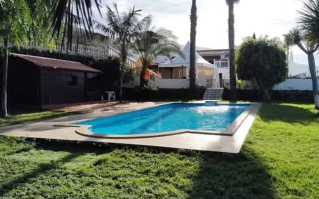 Espectacular Villa con Piscina y Vistas al Valle