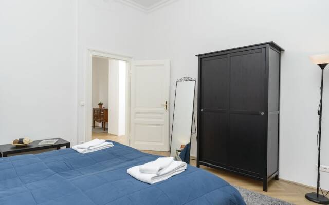 Senator Suite Stephansplatz by Welcome2Vienna