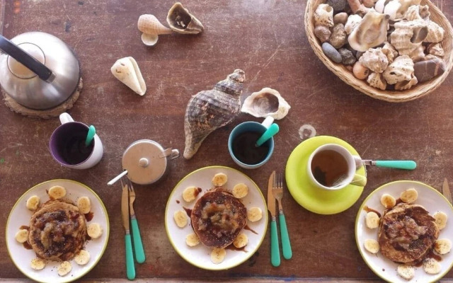 Tiki Surf House - Hostel