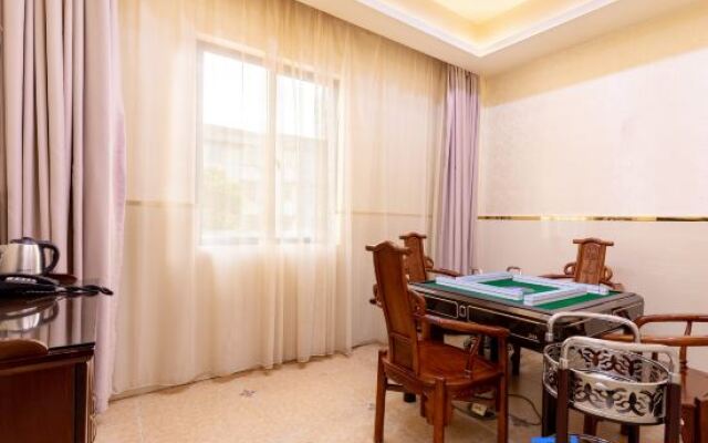 Hua Xin Hotel