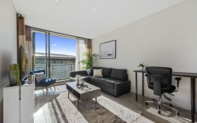 Full Darling Harbour View Luxury 2 Bedroom Apartment