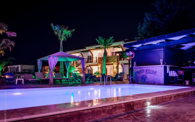 Evlogia Hotel Seafront & Annex by Greek Pride