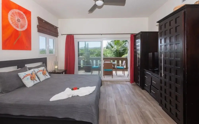 Pelican Penthouse -mangrove Dock 3 Bedroom Home by RedAwning