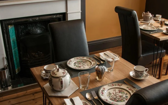 Aldersyde Bed and Breakfast