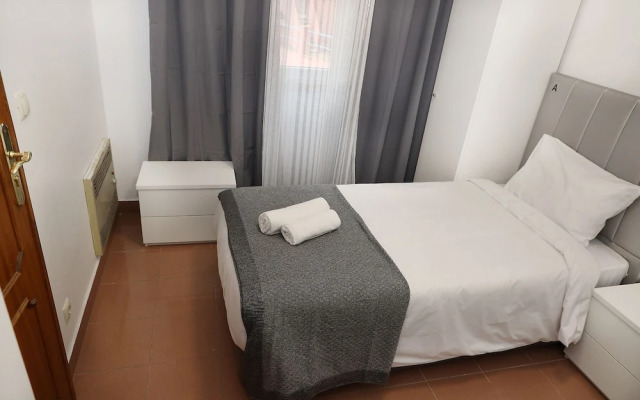 Lisbon Home Host - Hostel