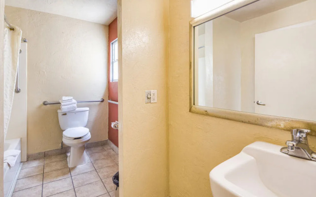 San Jose Airport Inn