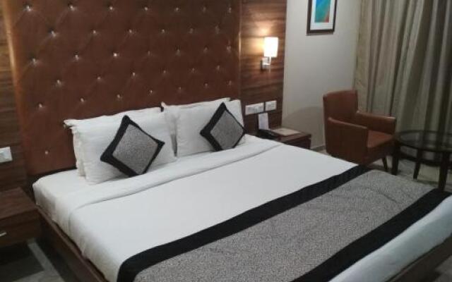 Hotel Amit Park International