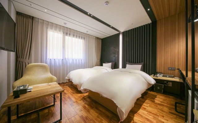 Changwon Masan Hotel Yeowoobi