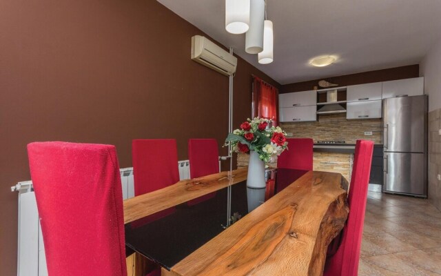 Awesome Home in Bibinje With Wifi and 2 Bedrooms