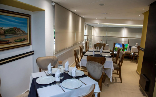 Malak Hotel
