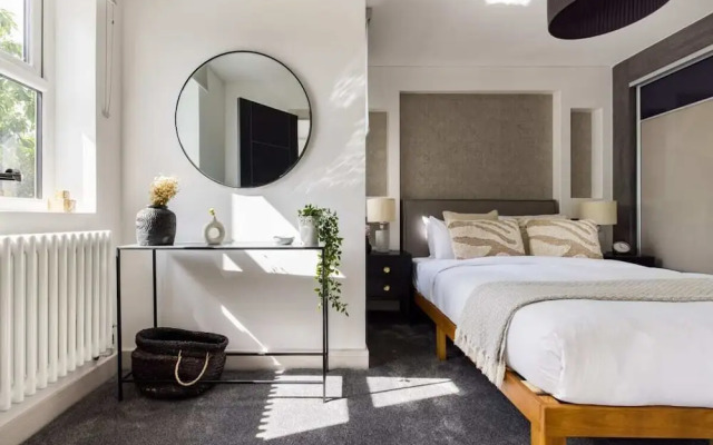 The Battersea Flat - Exquisite 2bdr Flat With Terrace