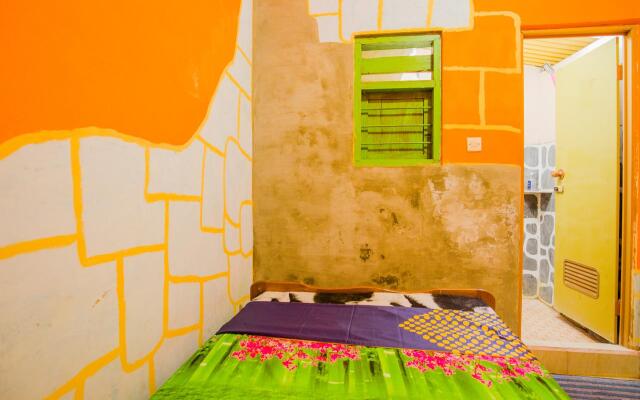 SPOT ON 1762 Gandrung Payungan Family Inn