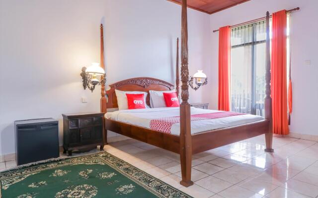 OYO 1930 Ananda Beach Hotel