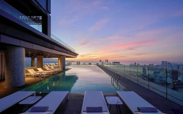 Courtyard by Marriott Danang Han River
