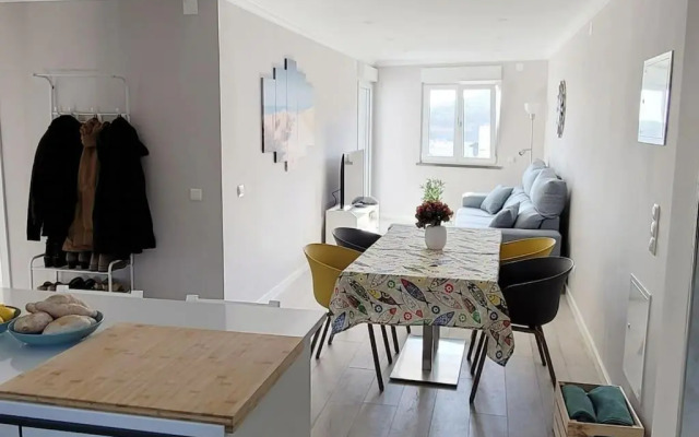 *SEA VIEW* New 3 Bedroom apt with FREE parking