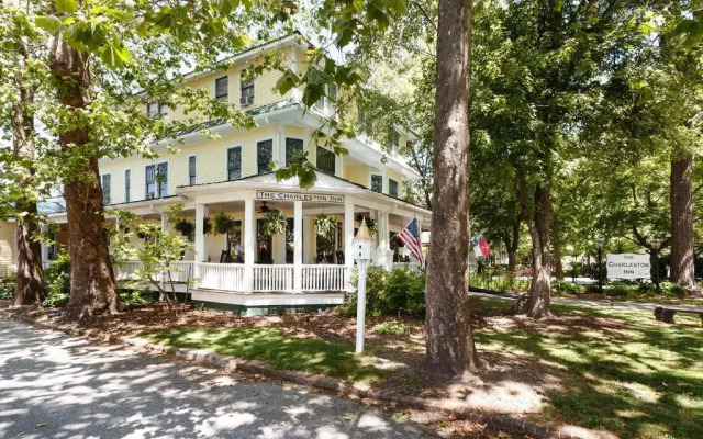 The Charleston Inn