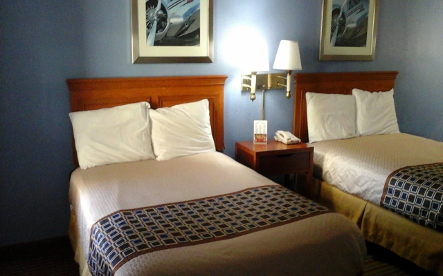 Knights Inn - Lithonia