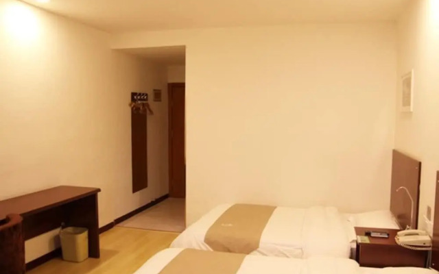 GreenTree Alliance Jinan Licheng Town Yaohua Road Yaoqiang Airport Hotel