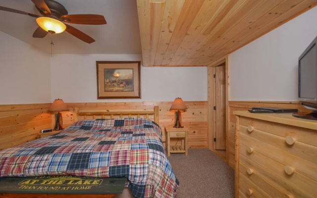 Grin Inn Bear It 3 Bedroom House