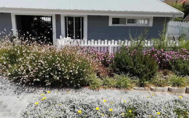 Eezy Breezy Holiday Home