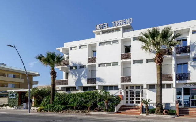 Hotel Tirreno