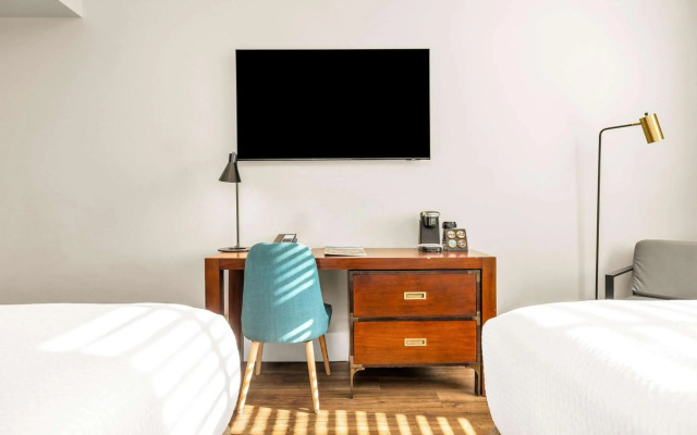 Hotel Petaluma, Tapestry Collection by Hilton