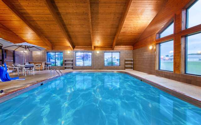 AmericInn by Wyndham Willmar