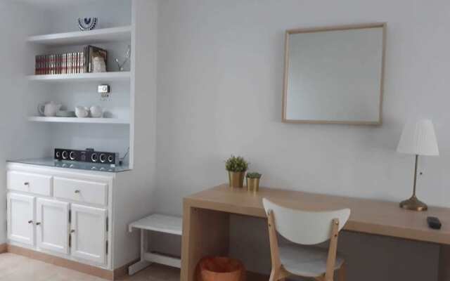 Bonito Apartamento en Triana 102