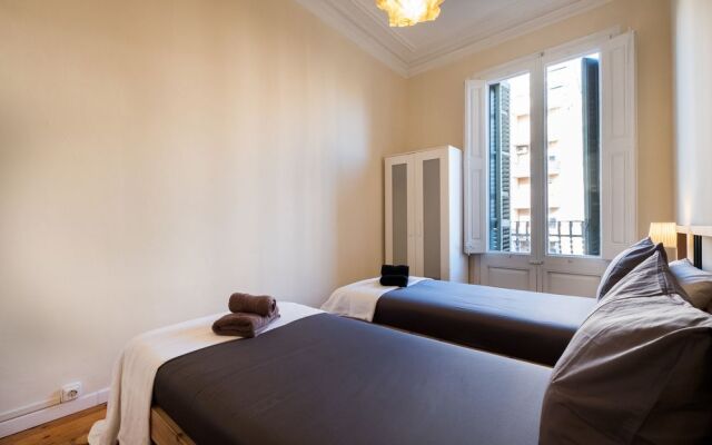 Stylish Arago in the heart of BCN