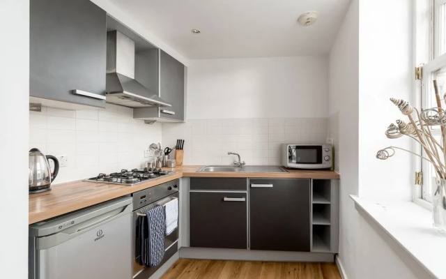 Silver Lining - Mile Apartments