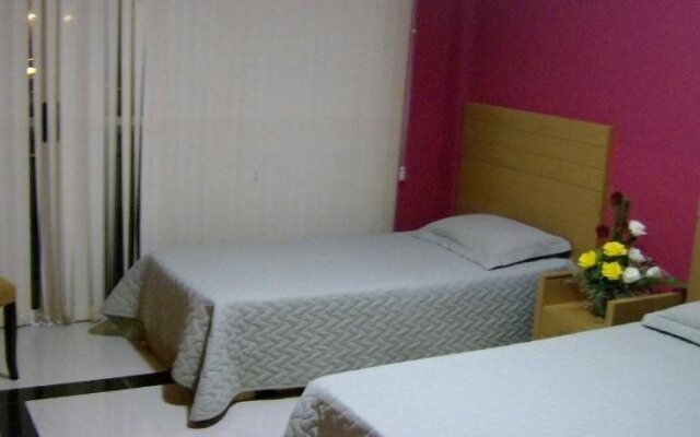 Don Limpone Hotel