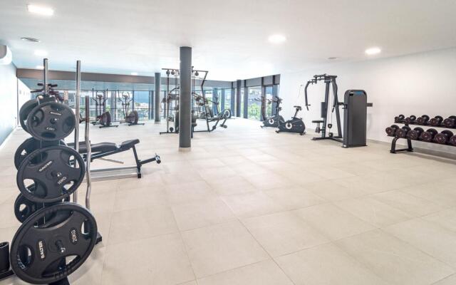 LME13.3A- Modern and luxury flat close to port