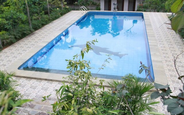 Rizen Kedaton Resort